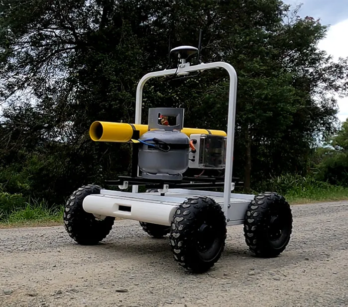 Bird-repelling robot